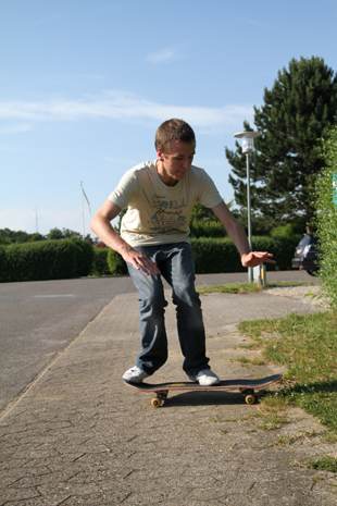 ollies, how to ollie, ollie trick tip, skateboard