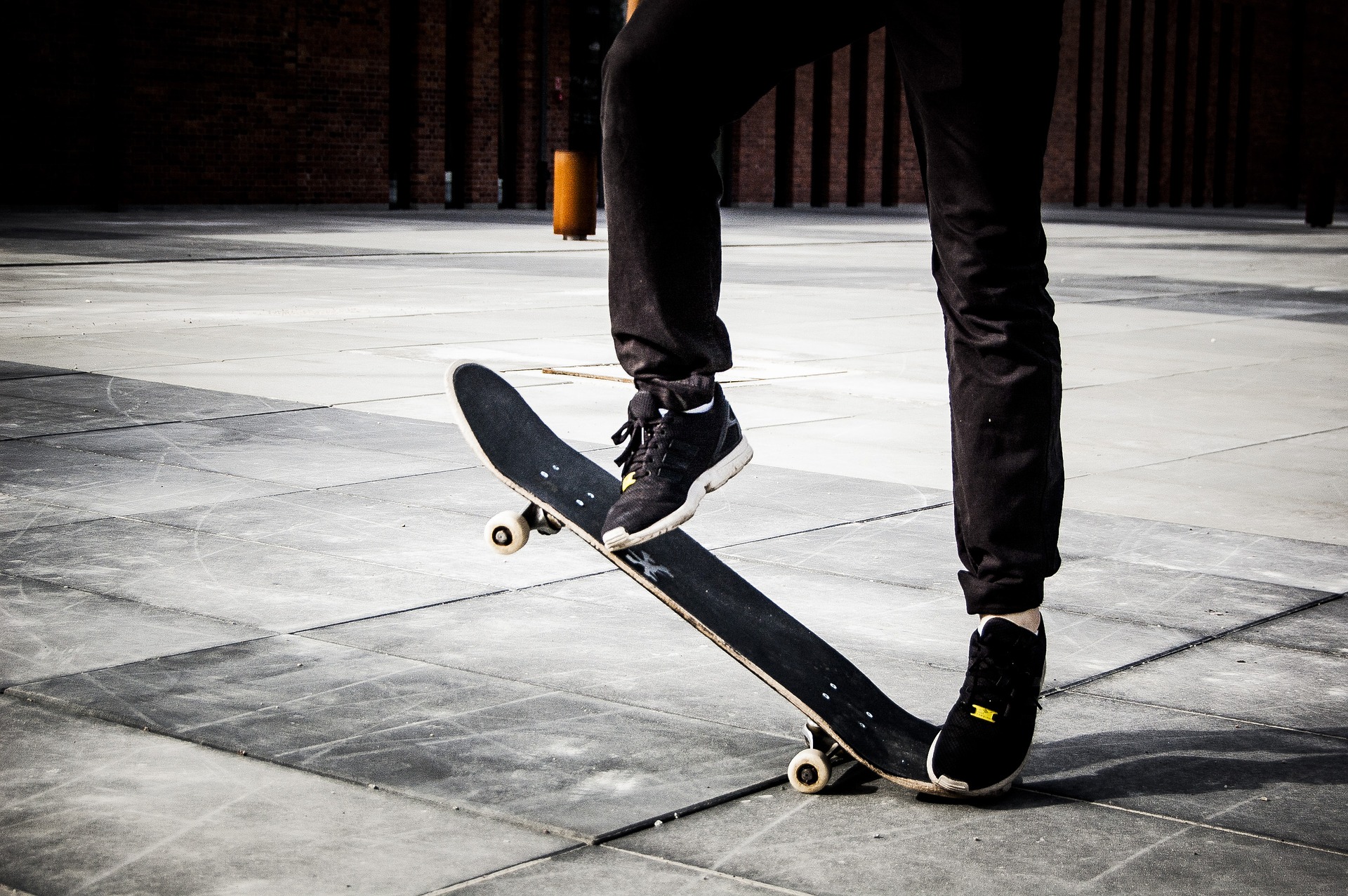 10 tricks simples en skateboard à faire après le ollie - Skateboard Academy