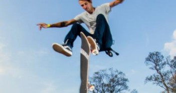 360 flip, skateboard, 360 kickflip