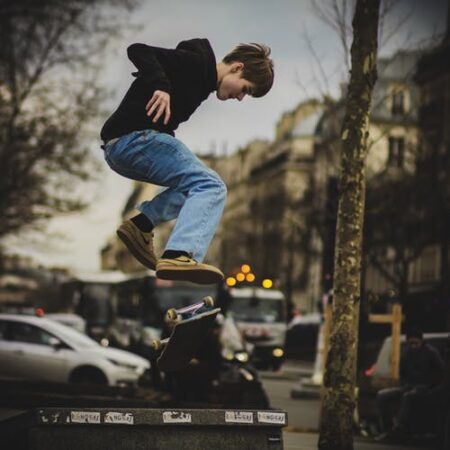 late flip, skateboard, trick