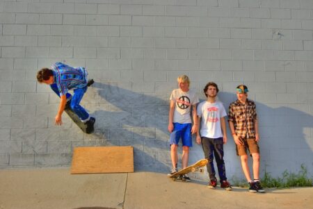 wall ride, wallride, skate, skateboard, skating